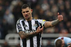 标晚：阿森纳距离签下吉马良斯又近一步，纽卡已在寻找替代者